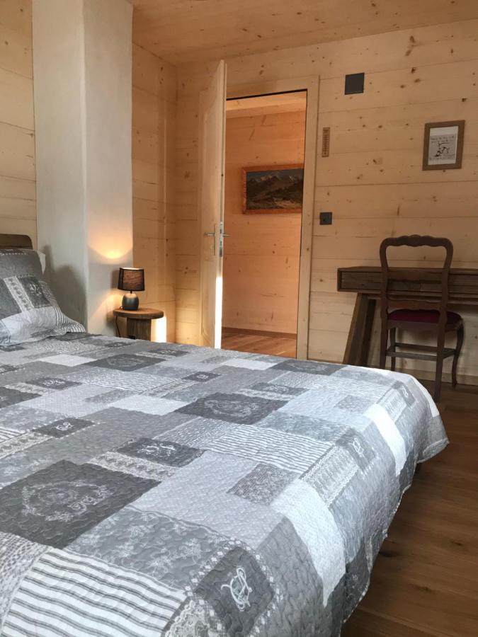 Au Pre Des Chevaux Bed & Breakfast ชาโต-เด ภายนอก รูปภาพ